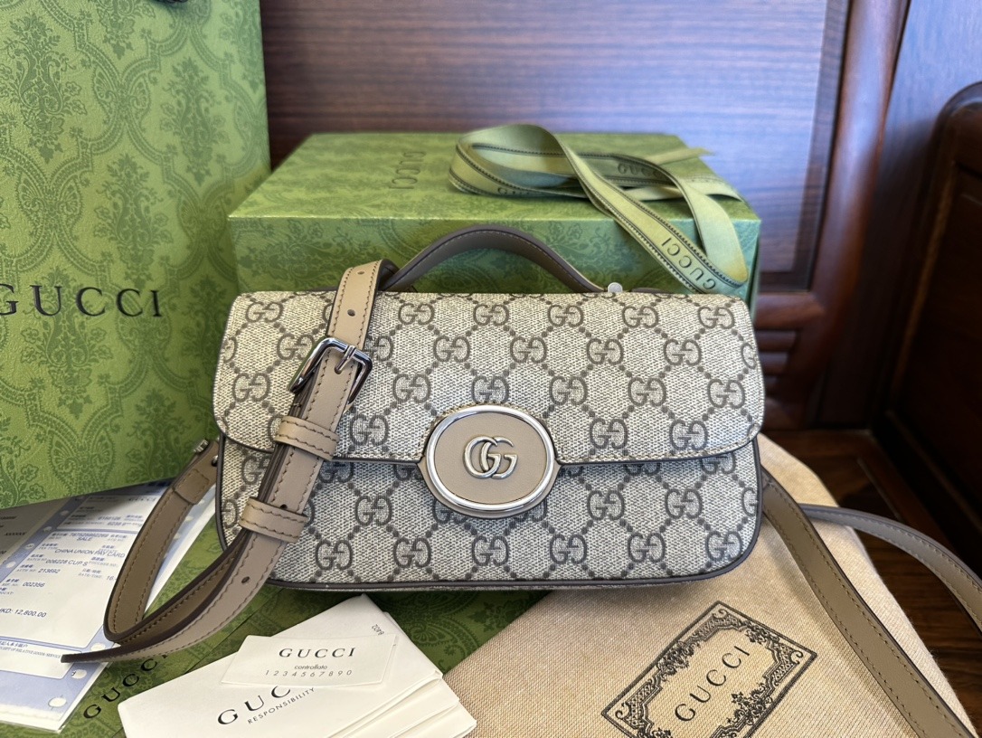 Gucci GG Supreme Bag-21*